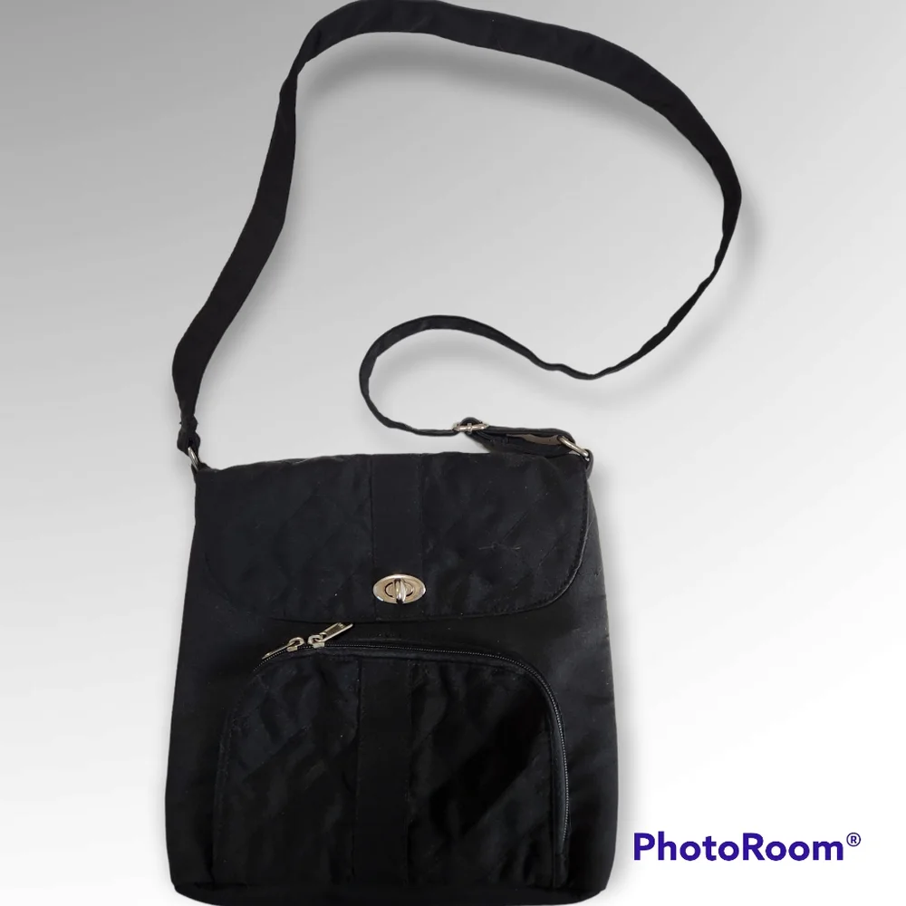 Gold Coast Black Quilted Crossbody Bag